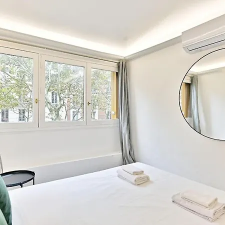 Apartment Ensoleille Proche Buttes Chaumont